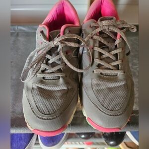 Ladies New Balance Minimus Golf Shoes Model NBGW1006 - Grey/Pink - Size 9